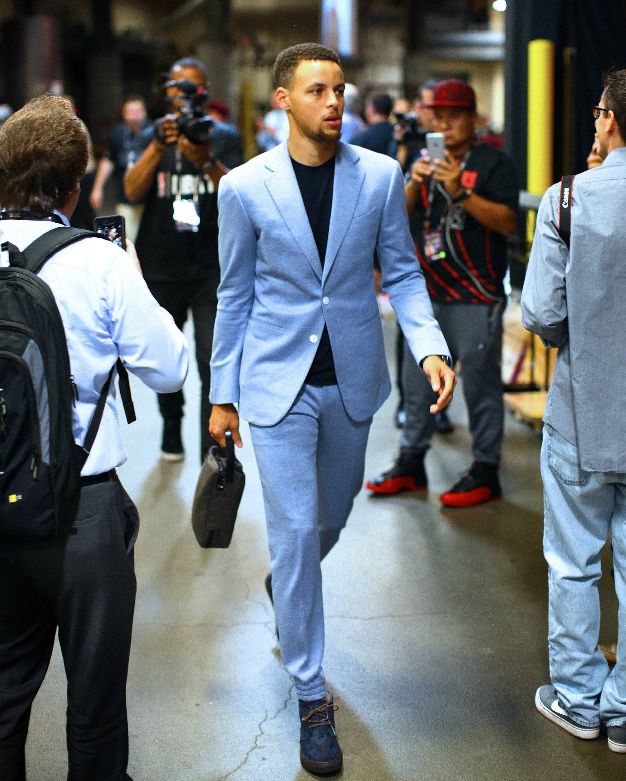 门将需优先 门将需优先