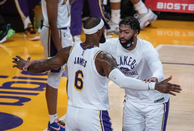 台上被问及 台上被问及